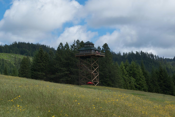 Glamping in the Summit Lookout Tower