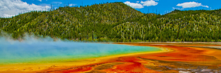 Magnificent vista of the Grand Prismatic Spring at Yellowstone National Park