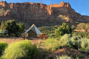Canaan Cliffs Glamping deluxe bell tent