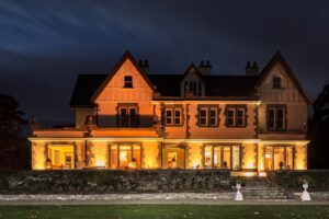 Dromquinna Manor in Ireland at night